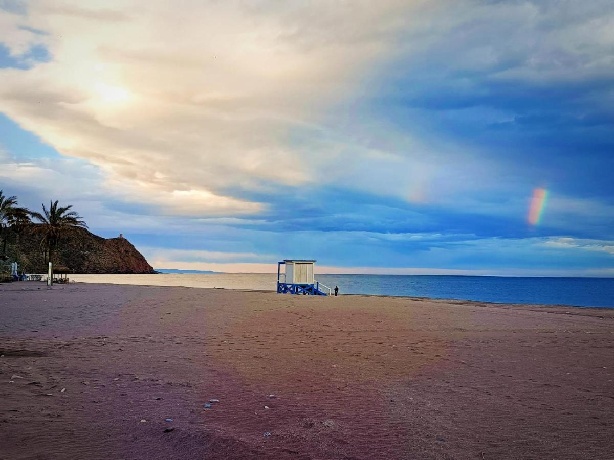 Apartmán Un Paso Del Mar Carboneras Exteriér fotografie